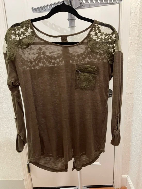 Olive Green Lace-Trim Top - Picture 5 of 6